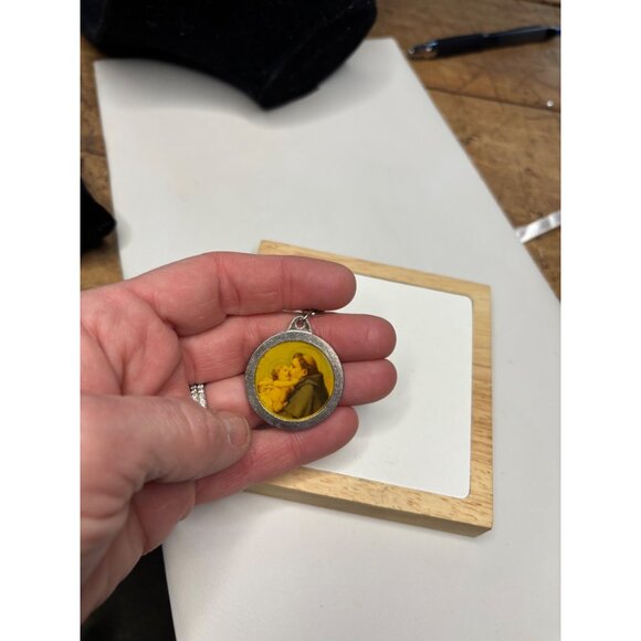 Saint Anthony Blessed Relic Keychain With Double-Sided Religious Medallion & Cha - Picture 7 of 8